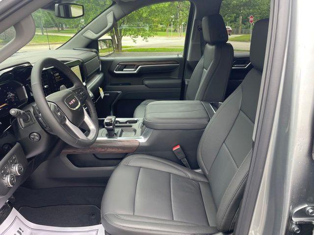 2026 GMC Sierra 1500 SLT - Photo 13