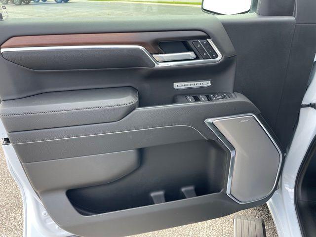 2026 GMC Sierra 1500 Denali - Photo 9