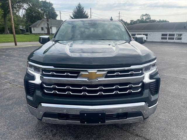 2025 Chevrolet Silverado 1500 LTZ photo 2