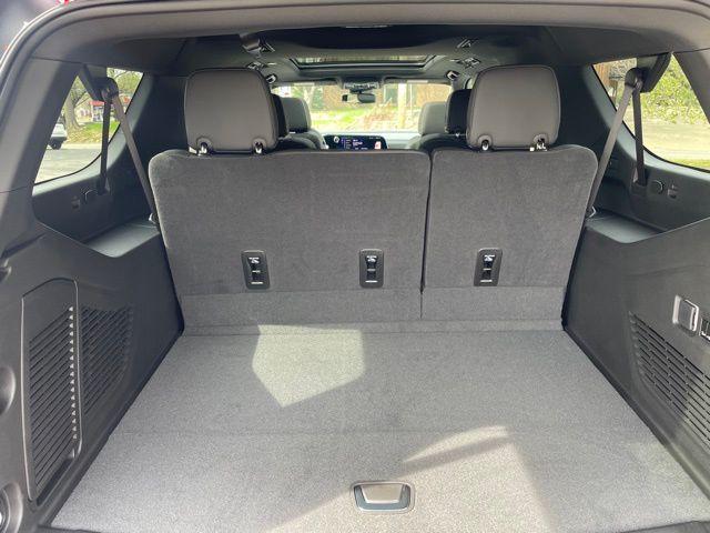 2026 Chevrolet Suburban Premier - Photo 44