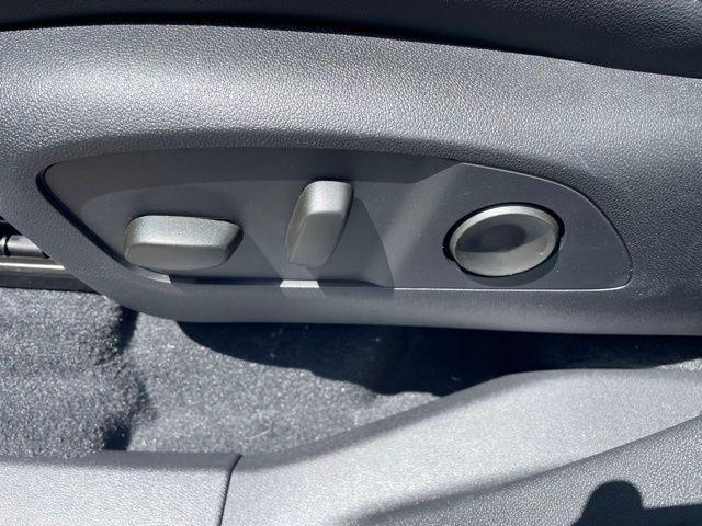 2026 Chevrolet Traverse LT - Photo 14
