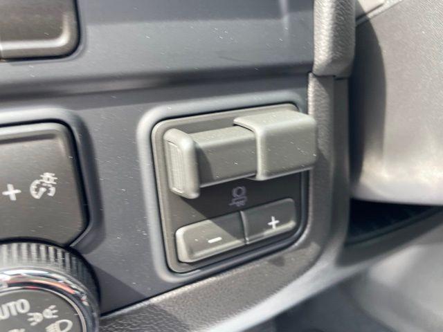 2026 Chevrolet Suburban Premier - Photo 18