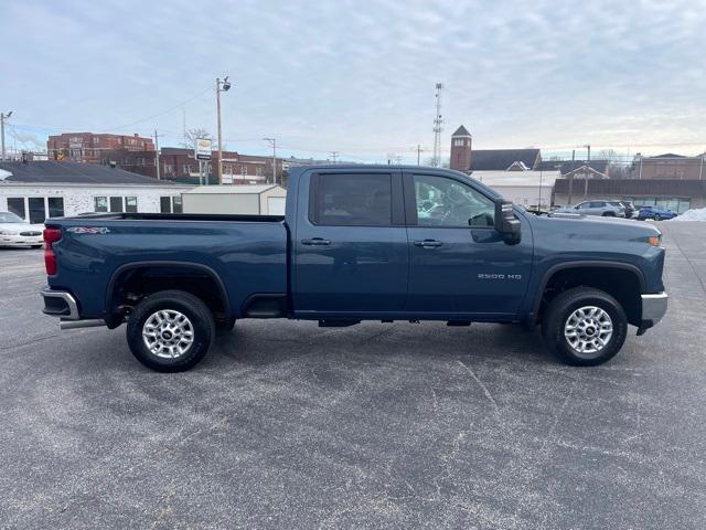 2025 Chevrolet Silverado 2500HD LT photo 4