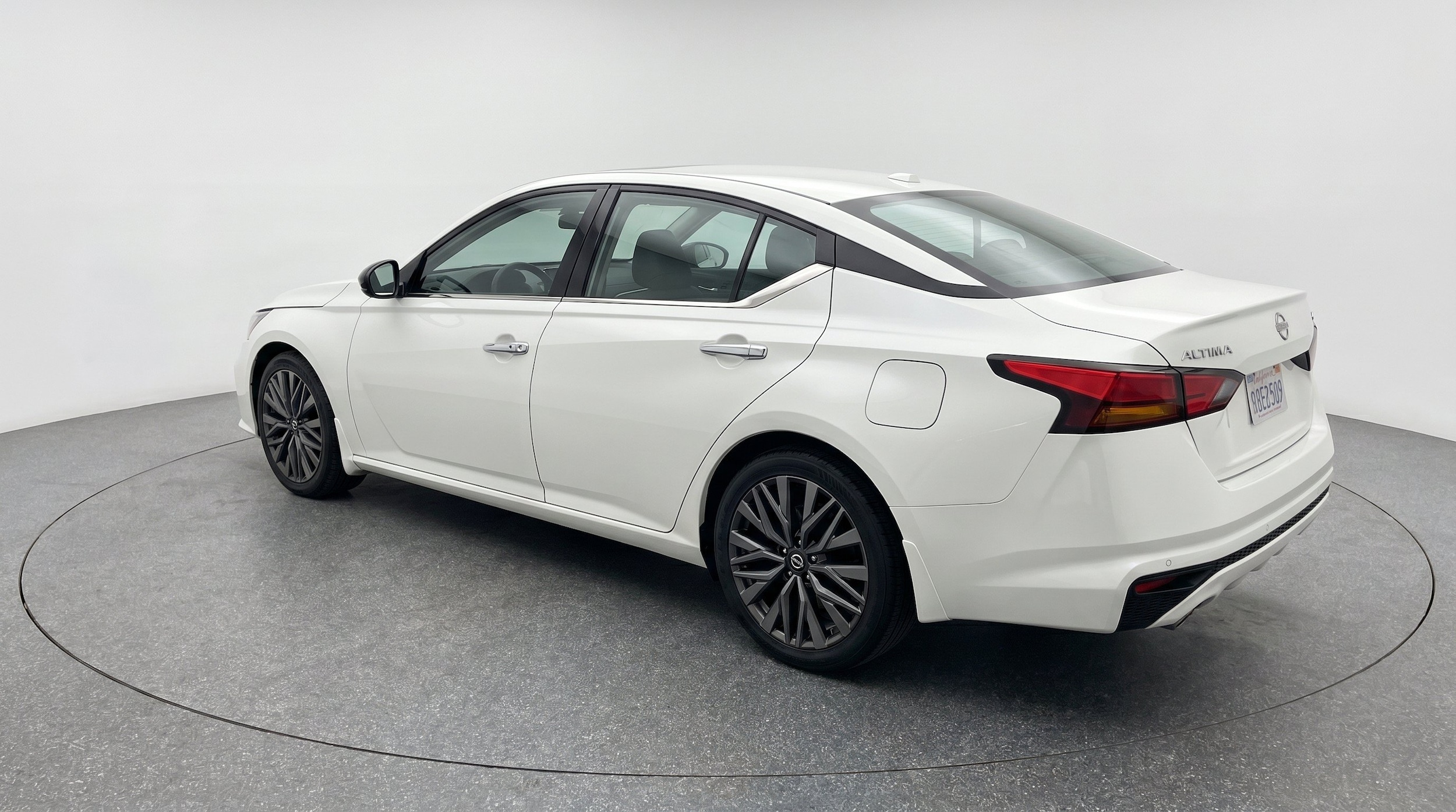 Thumbnail: 2025 Nissan Altima - 6