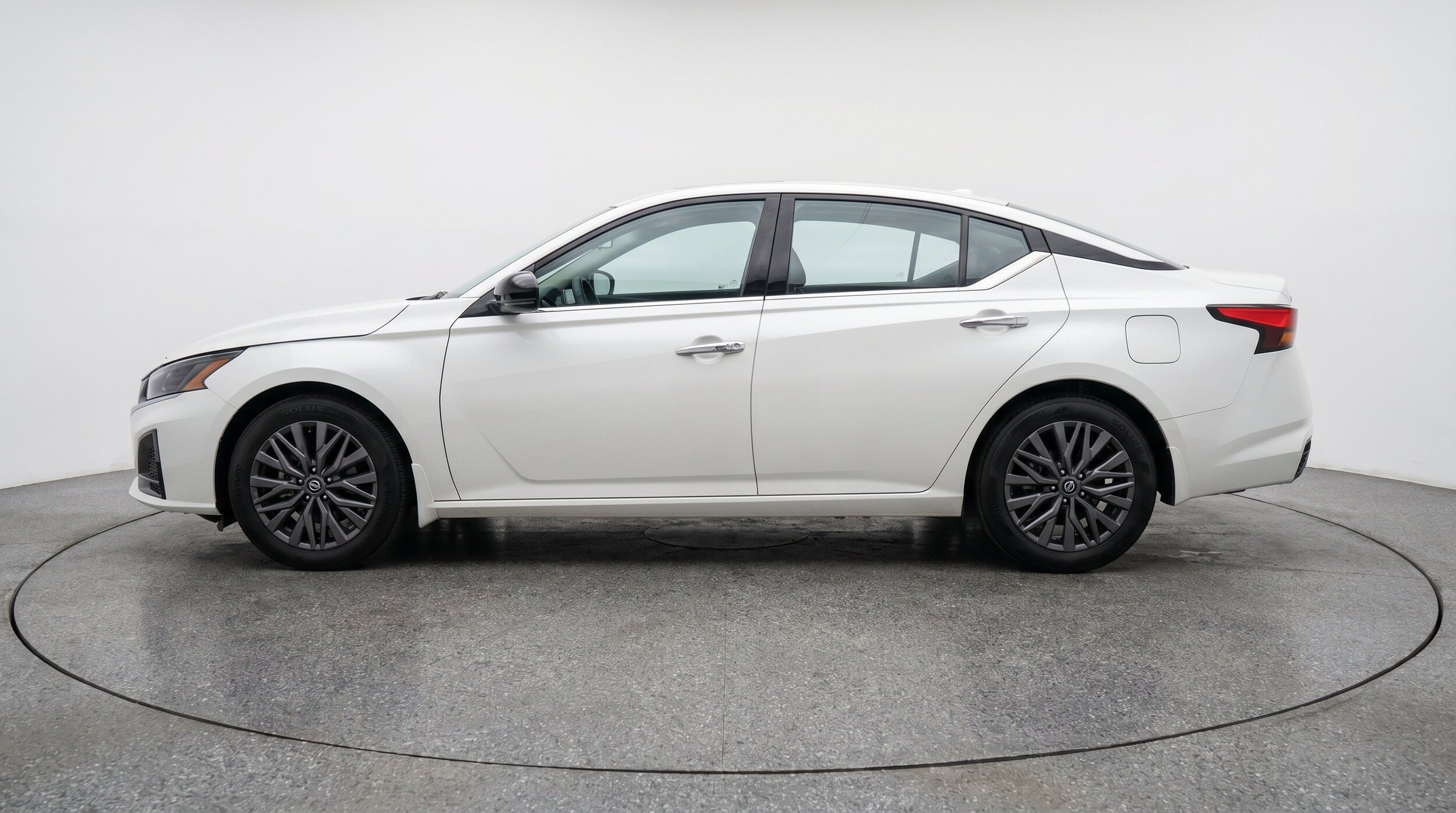 Thumbnail: 2025 Nissan Altima - 5