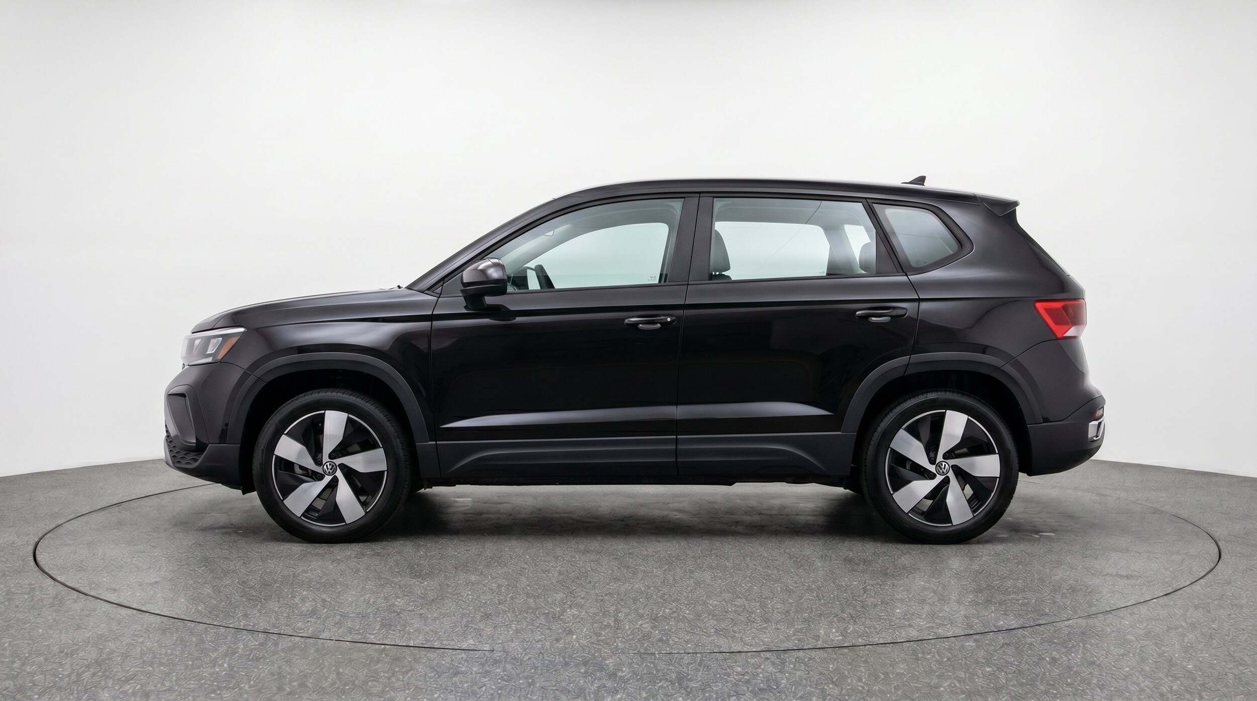 Thumbnail: 2026 Volkswagen Taos - 5