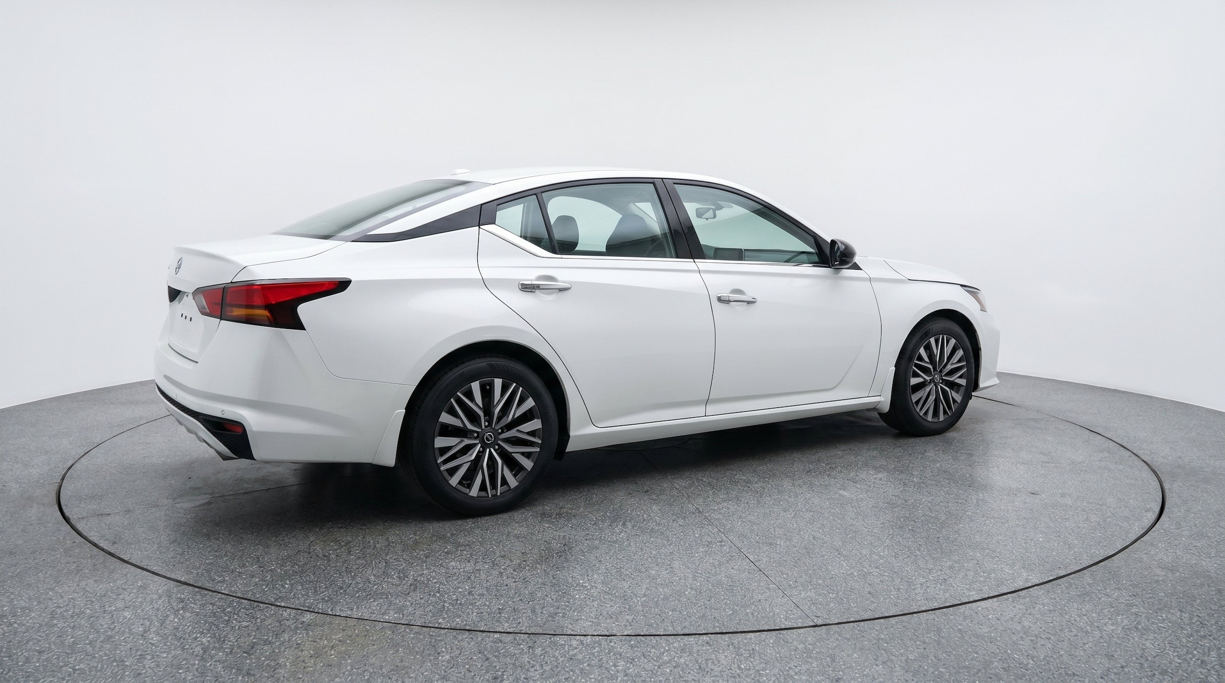 Thumbnail: 2025 Nissan Altima - 9