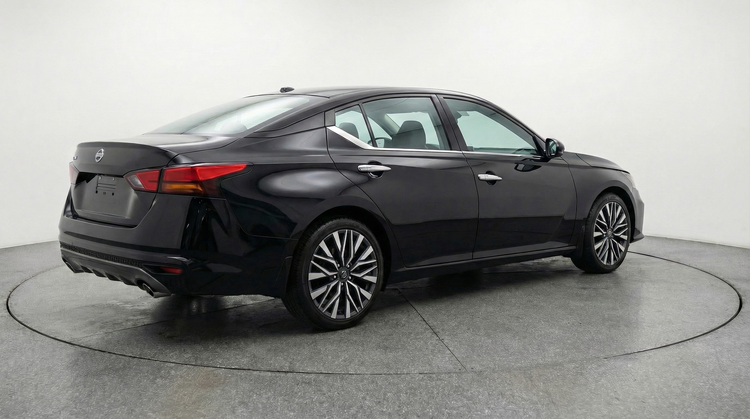 Thumbnail: 2025 Nissan Altima - 7