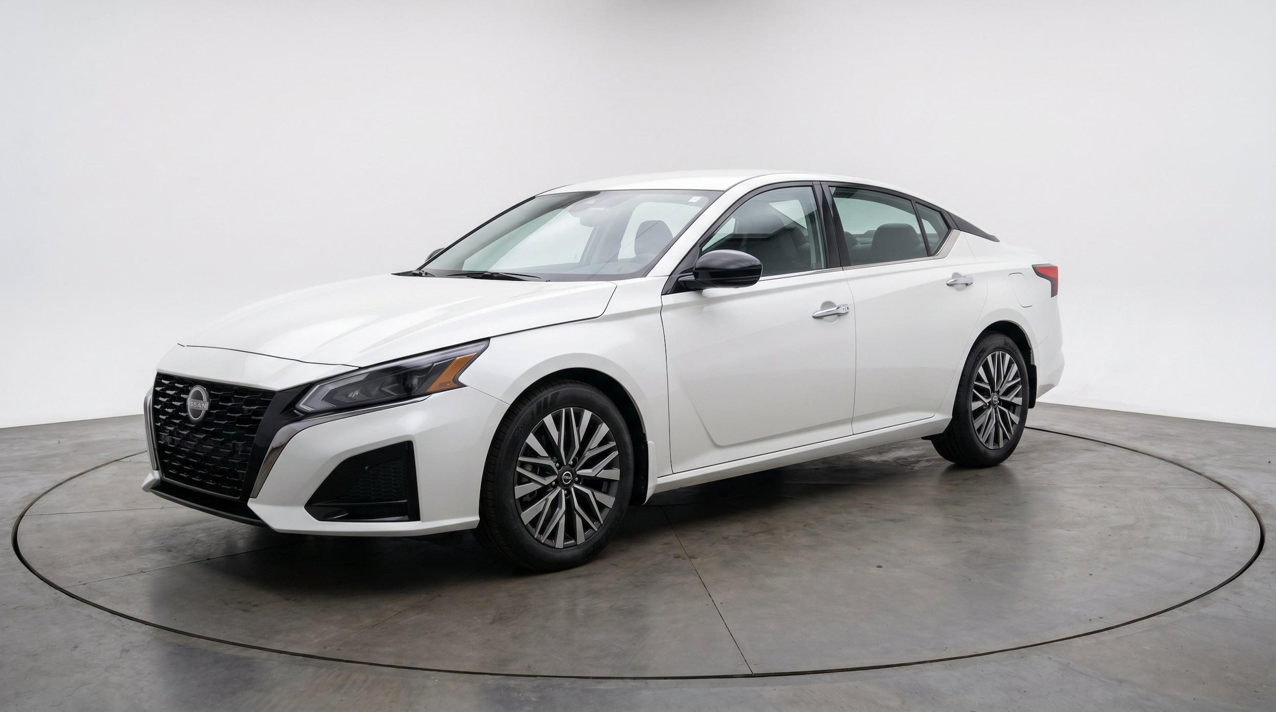 Thumbnail: 2025 Nissan Altima - 3