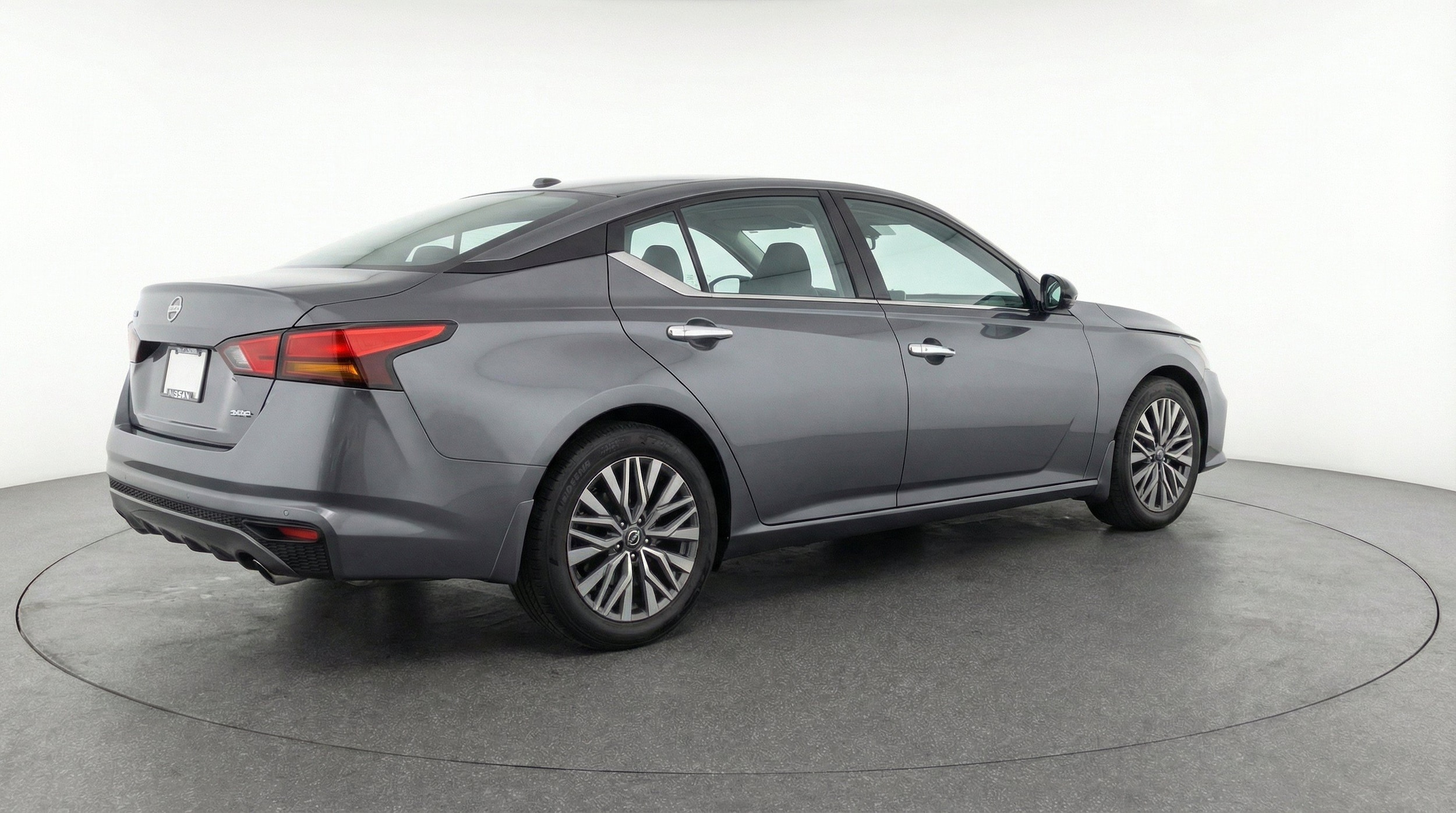 Thumbnail: 2025 Nissan Altima - 9