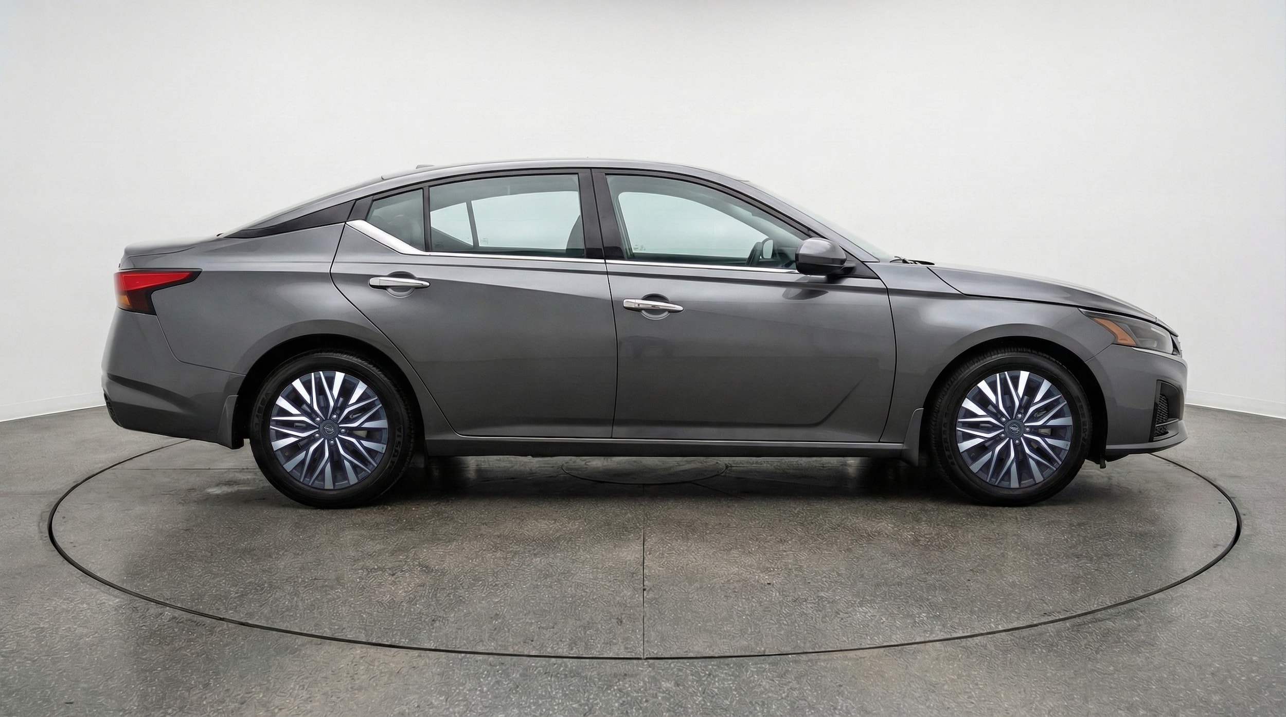 Thumbnail: 2025 Nissan Altima - 8