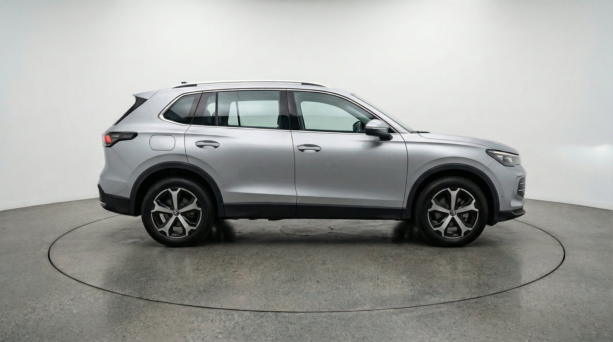 Thumbnail: 2026 Volkswagen Tiguan - 11