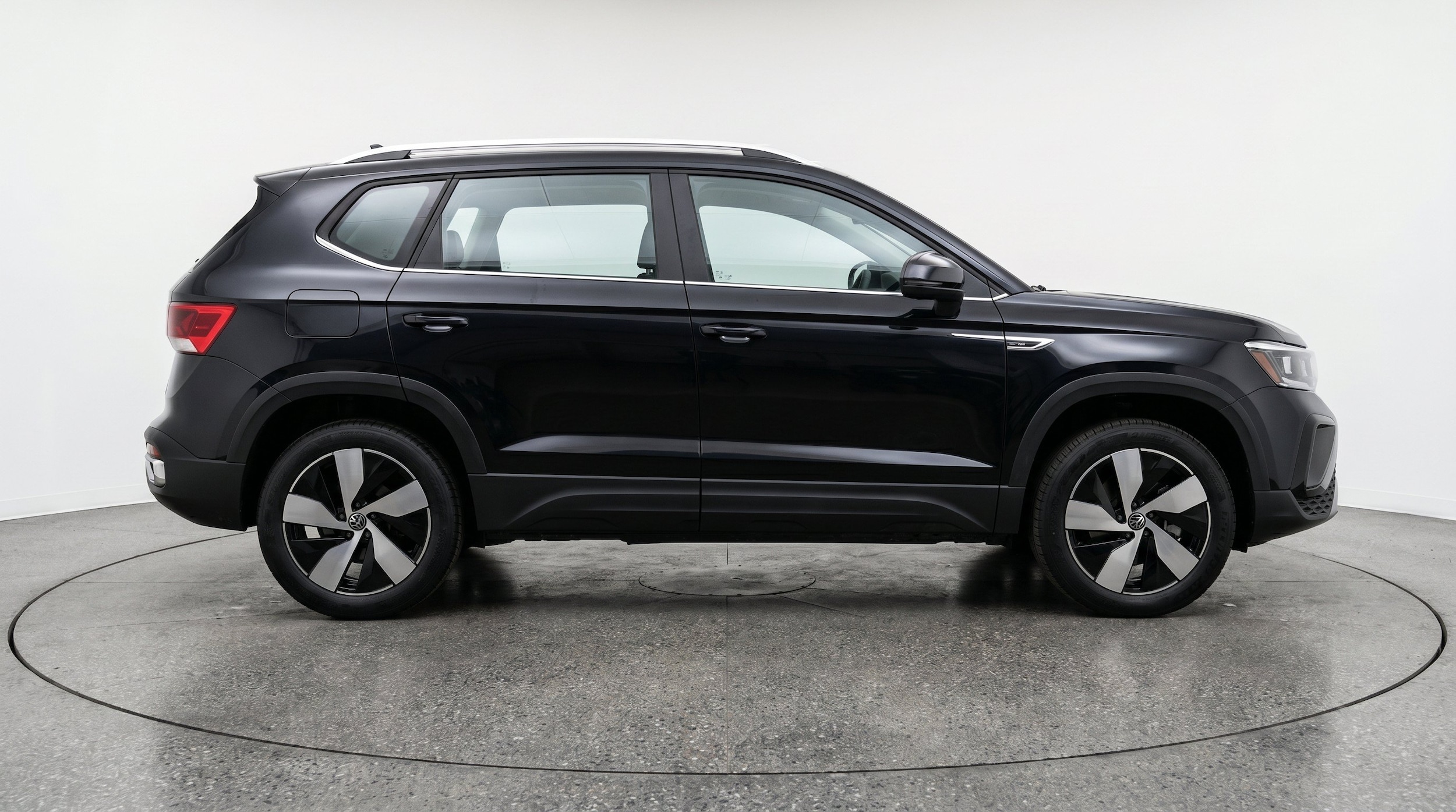 Thumbnail: 2026 Volkswagen Taos - 11