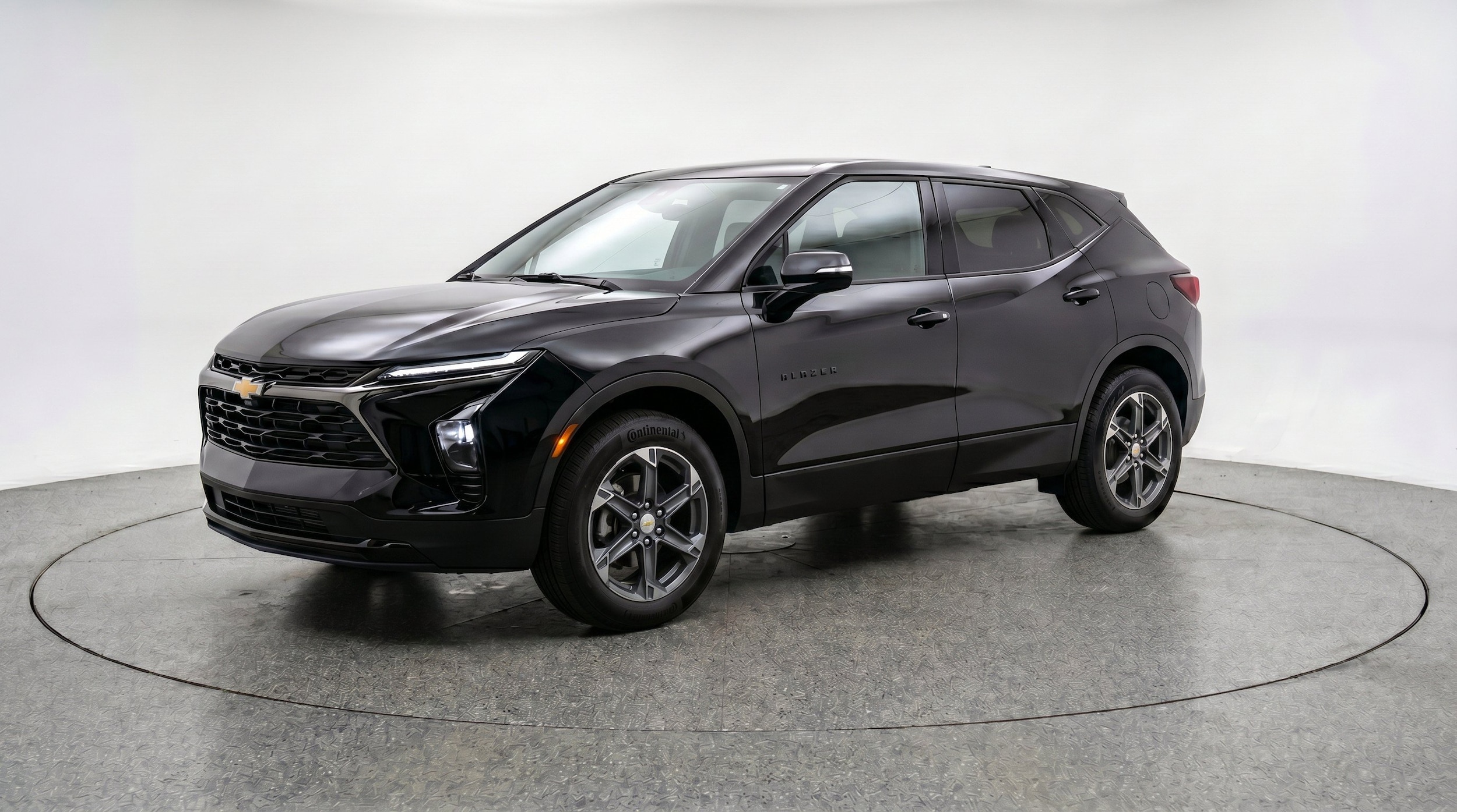 Thumbnail: 2025 Chevrolet Blazer - 3