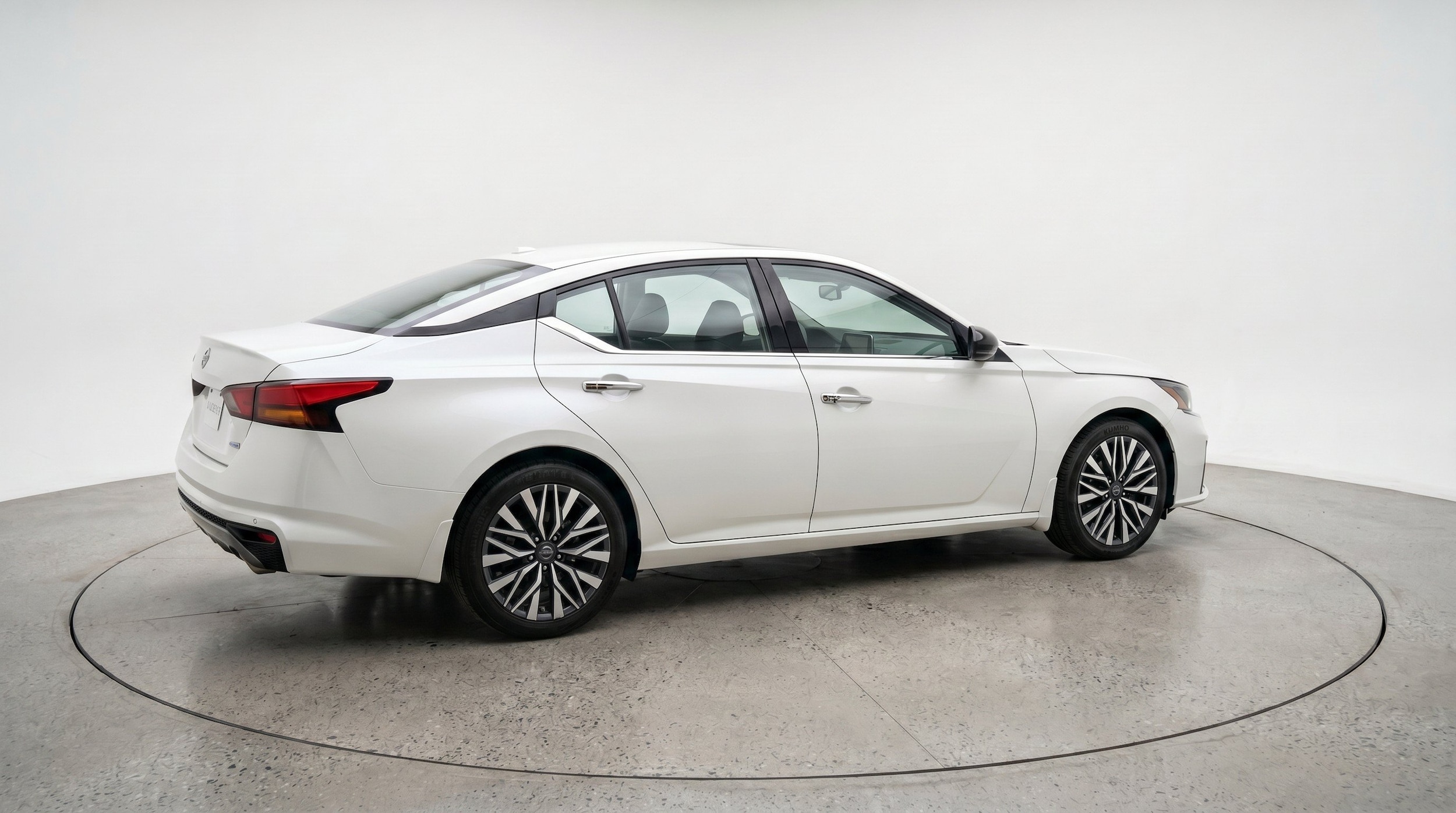 Thumbnail: 2025 Nissan Altima - 9
