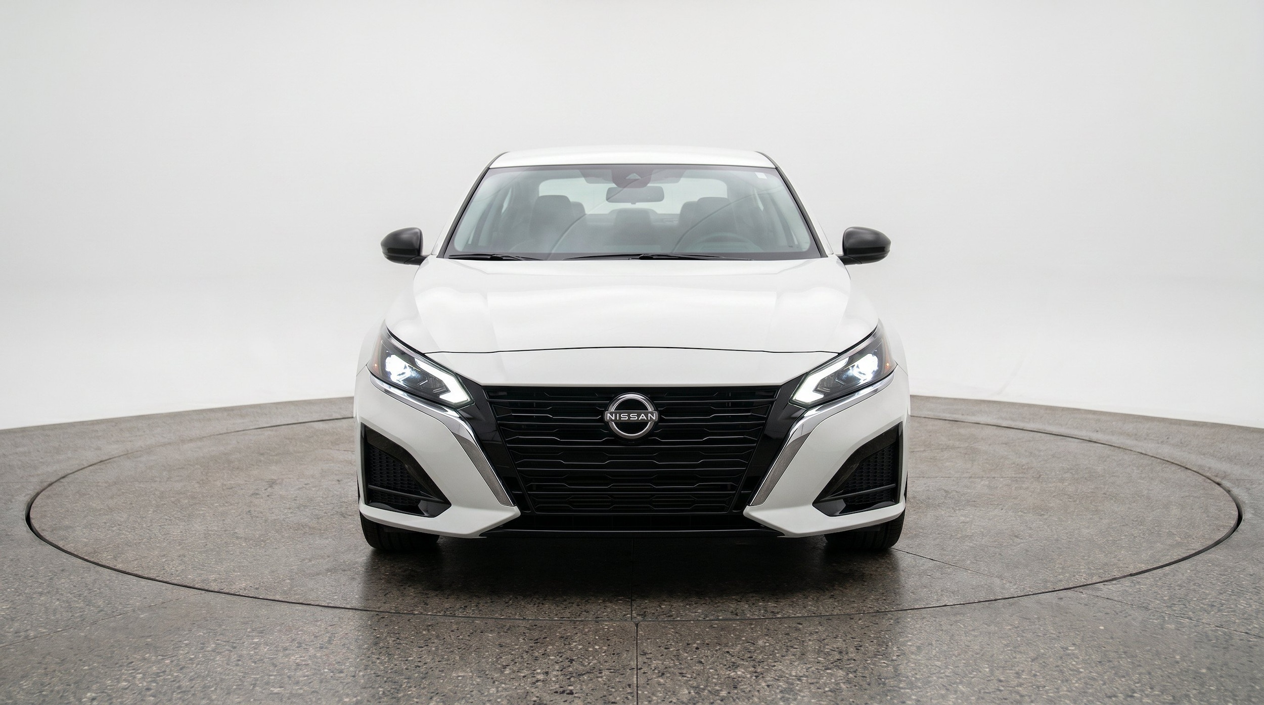 Thumbnail: 2025 Nissan Altima - 2