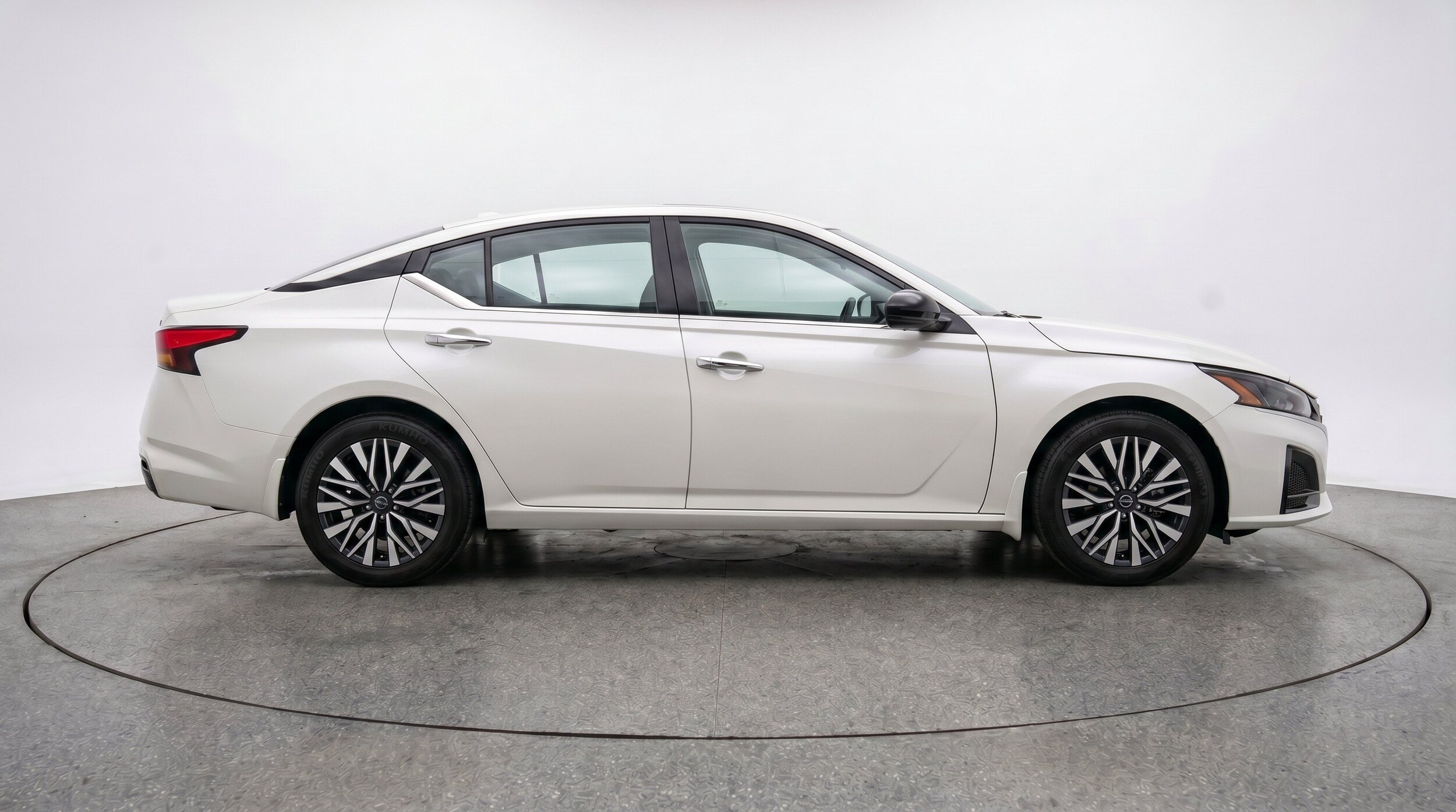 Thumbnail: 2025 Nissan Altima - 11