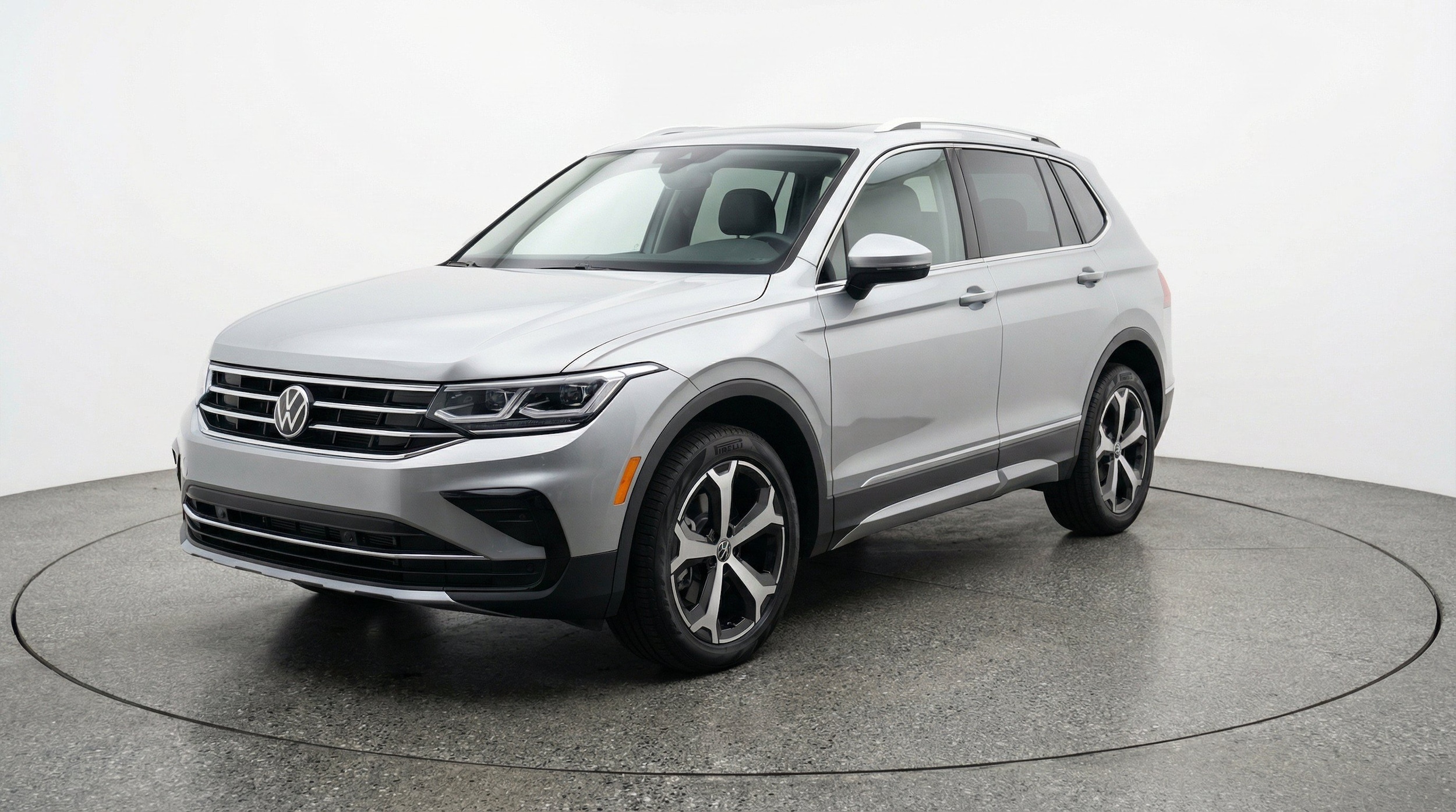 Thumbnail: 2026 Volkswagen Tiguan - 3