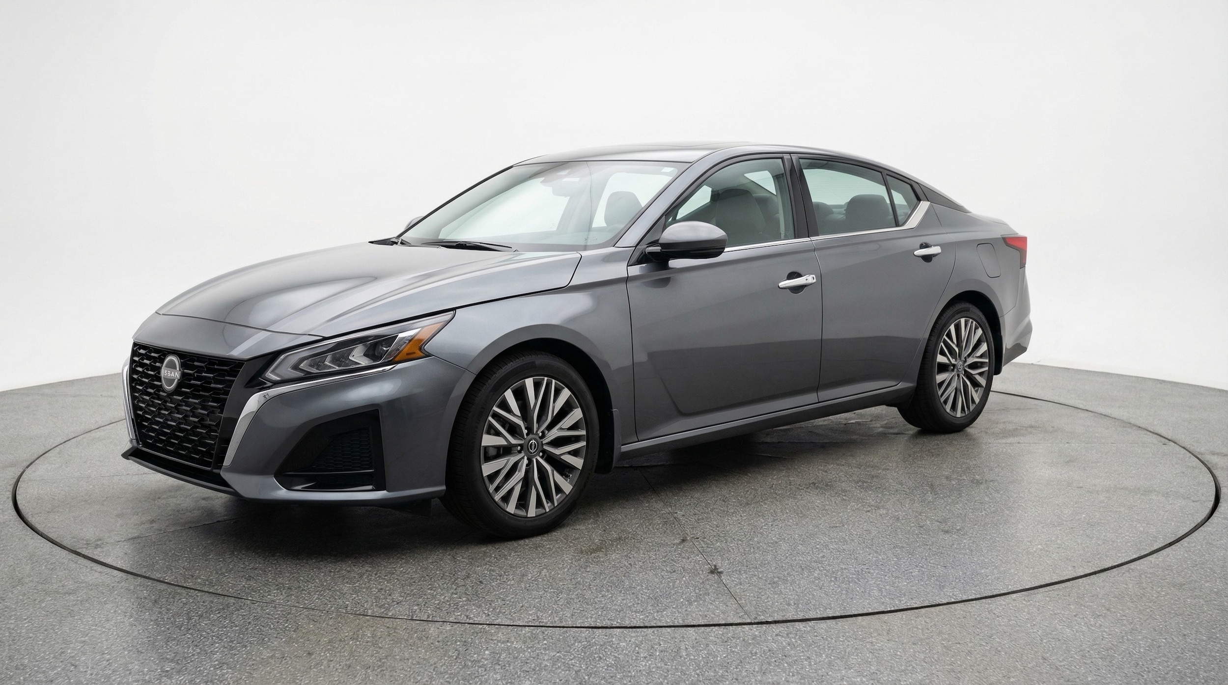 Thumbnail: 2025 Nissan Altima - 3