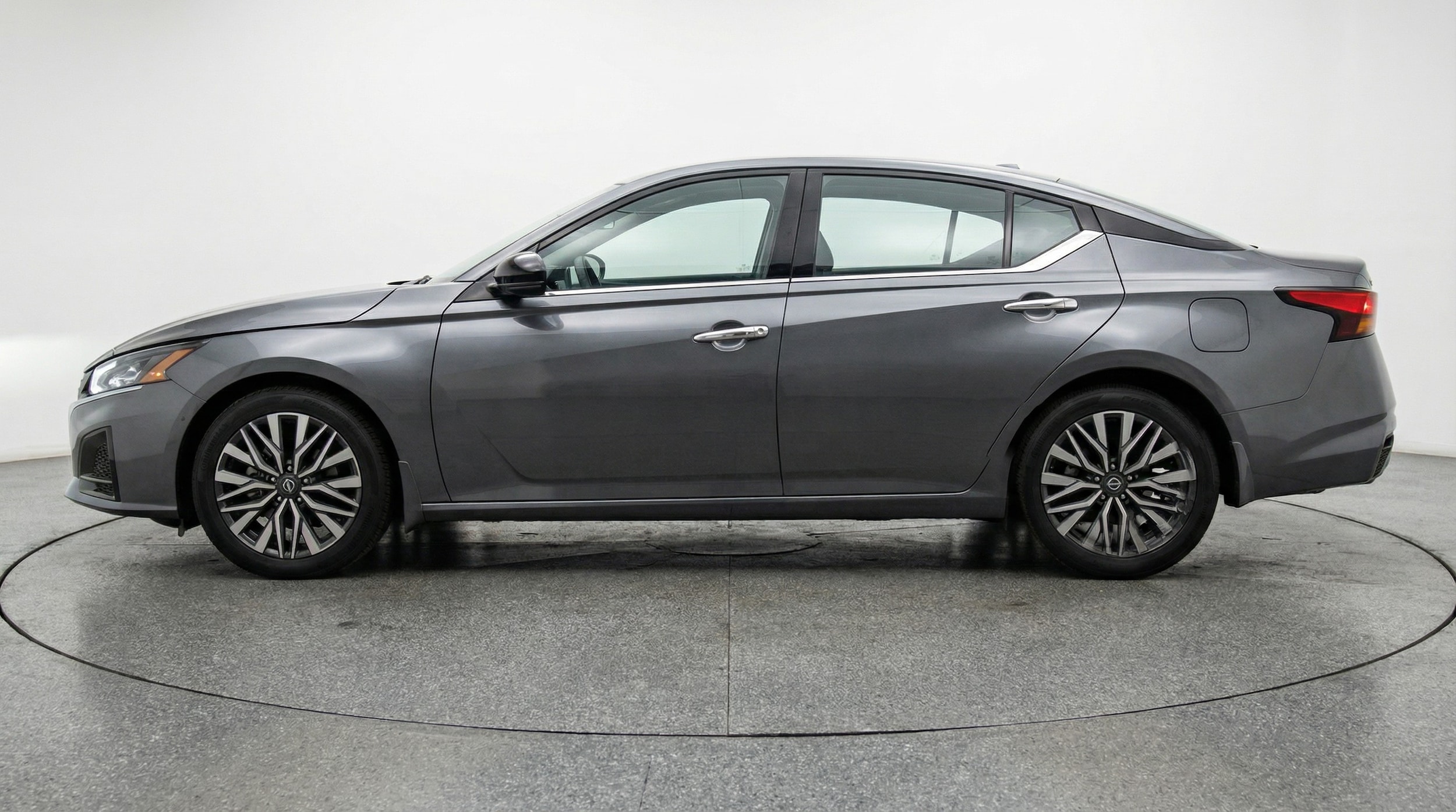 Thumbnail: 2025 Nissan Altima - 4