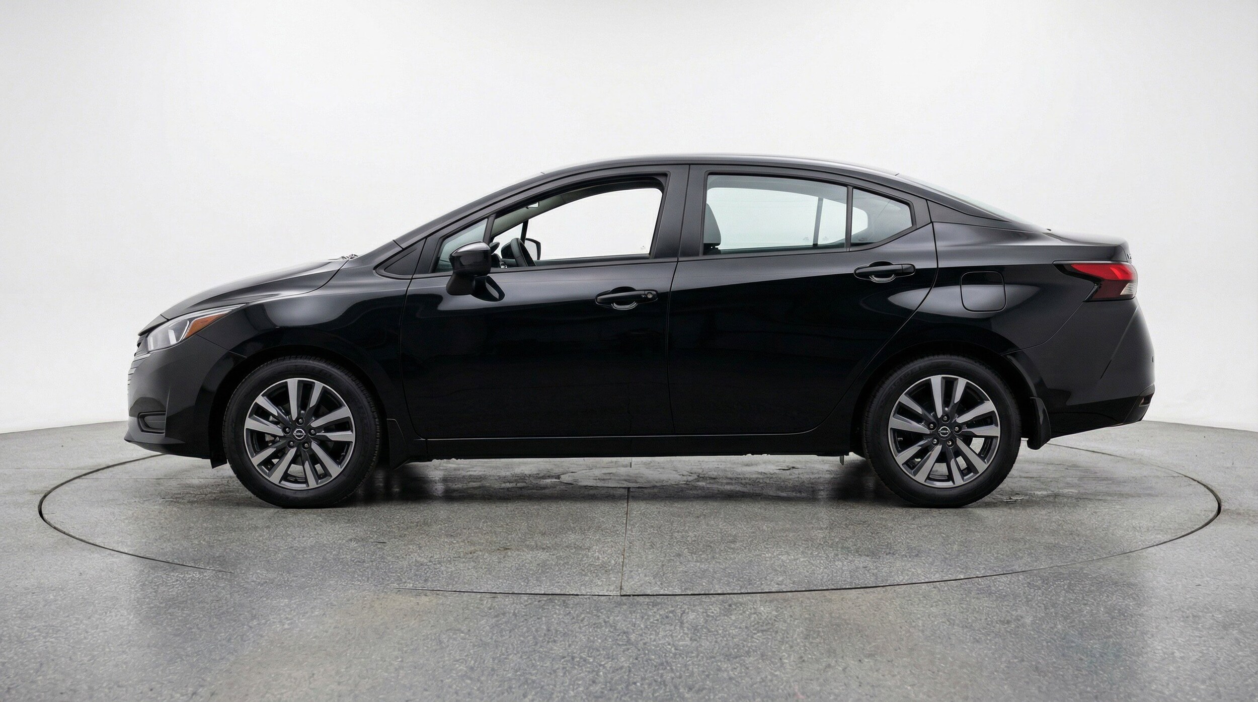 Thumbnail: 2025 Nissan Versa - 5