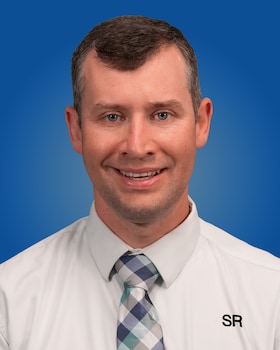 Staff member Roger Payne from ID_23647b