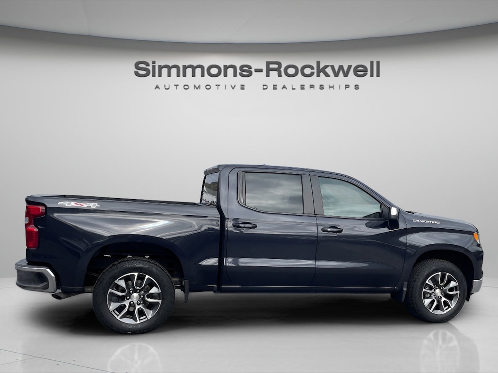 Used 2022 Chevrolet Silverado 1500 LT 4WD Crew Cab 147 LT w/2FL