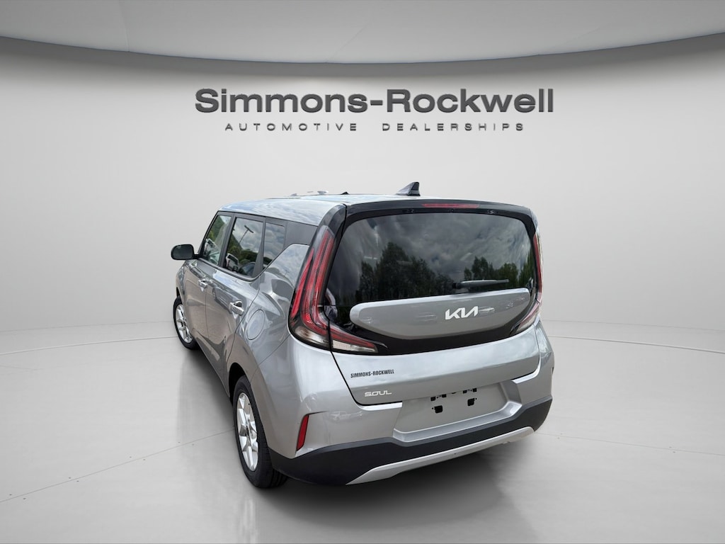Used 2024 Kia Soul LX LX IVT