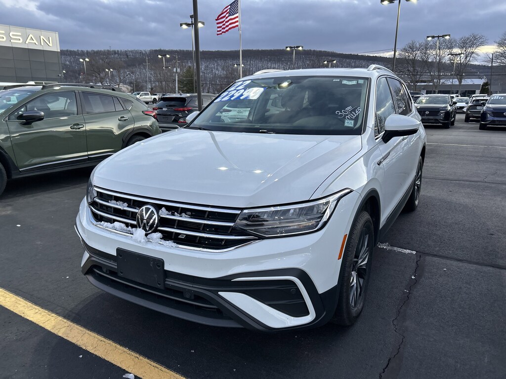 Used 2022 Volkswagen Tiguan SE 2.0T SE 4MOTION