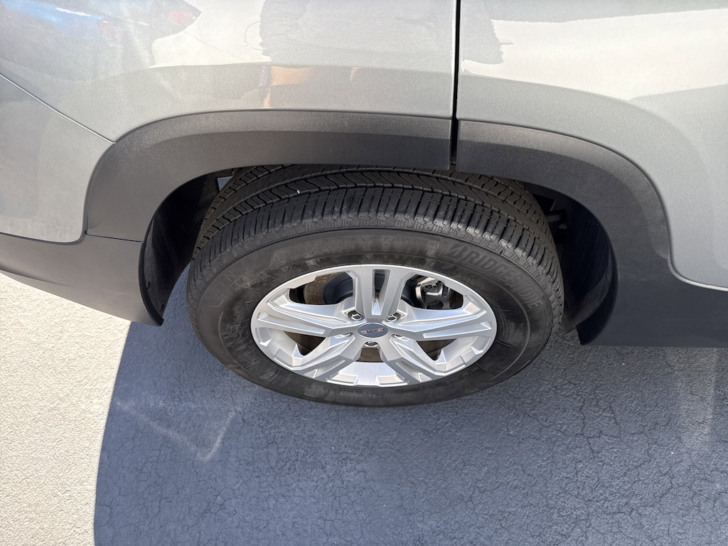 Used 2024 GMC Terrain SLE AWD SLE