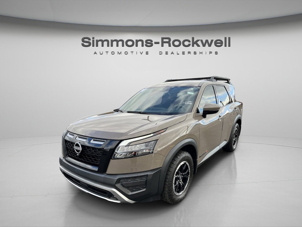 Used 2024 Nissan Pathfinder Rock Creek Rock Creek 4WD