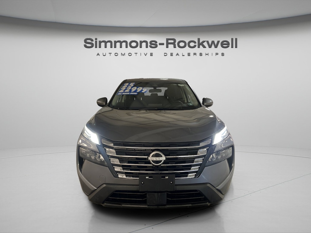 Used 2025 Nissan Rogue SV AWD SV