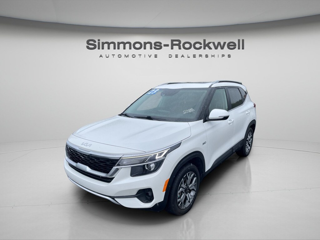 Used 2023 Kia Seltos EX EX IVT AWD