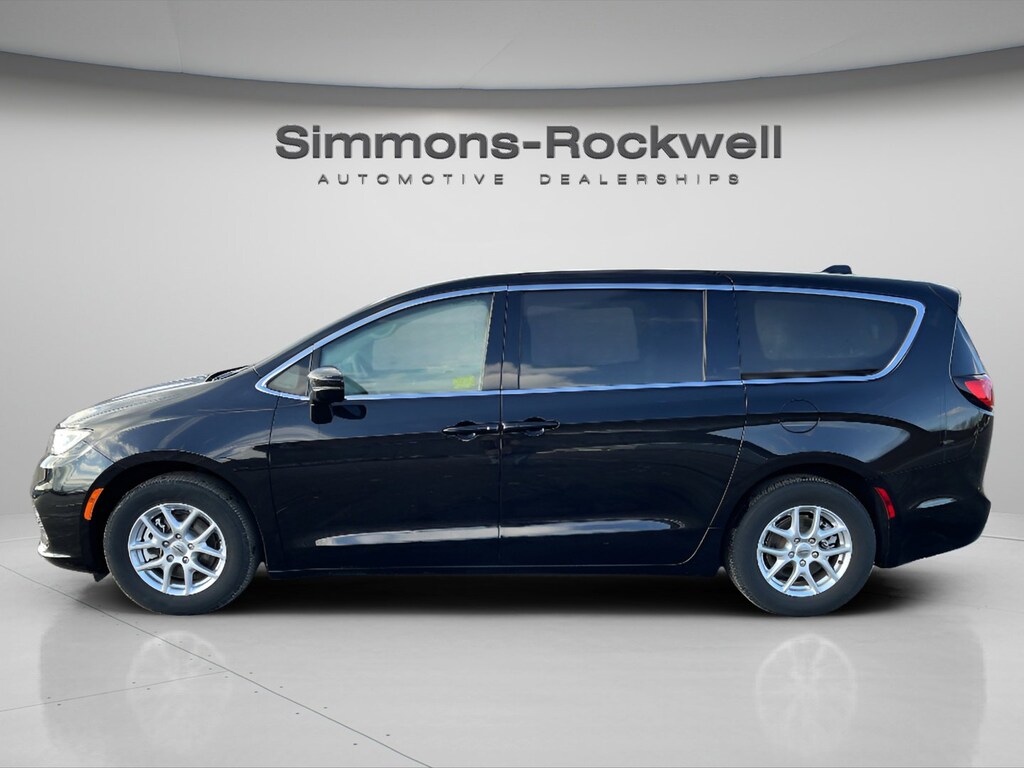 Used 2024 Chrysler Pacifica Touring L Touring L FWD