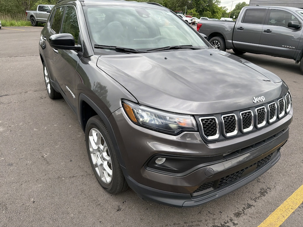 Used 2023 Jeep Compass Latitude Lux Latitude Lux 4x4