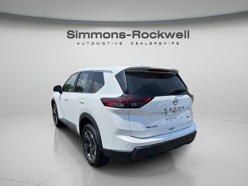 Used 2025 Nissan Rogue SV AWD SV