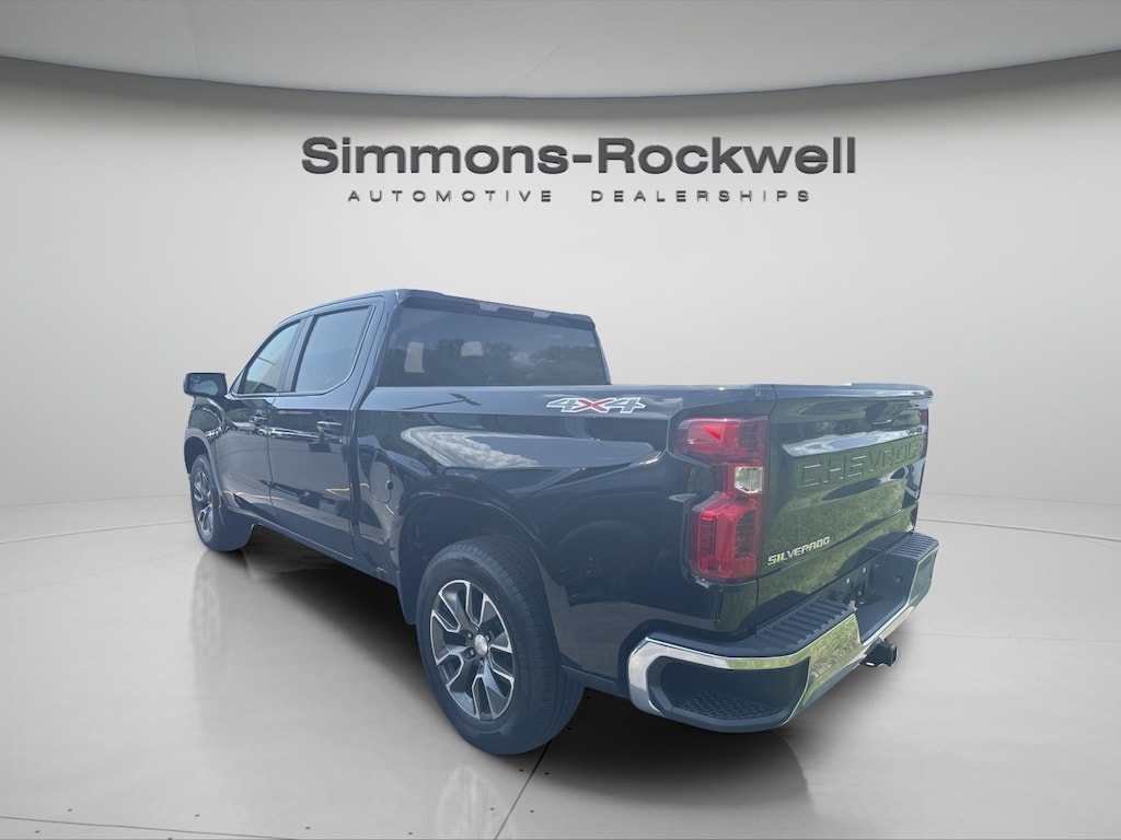 Used 2024 Chevrolet Silverado 1500 LT 4WD Crew Cab 147 LT w/2FL