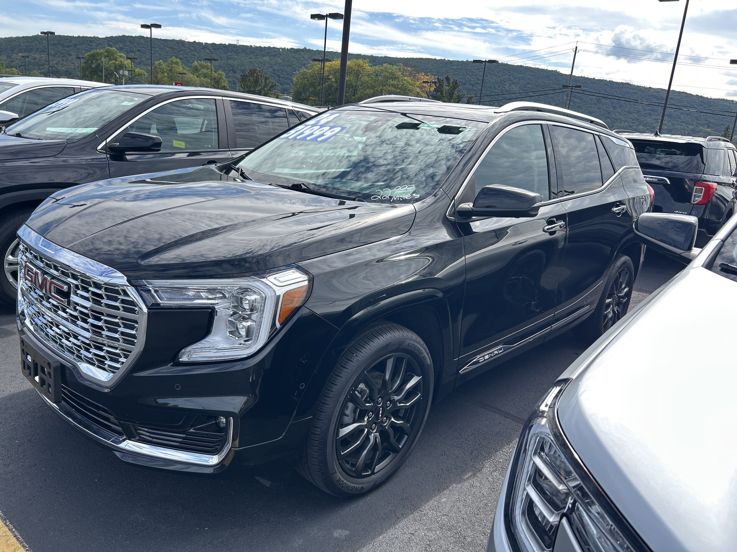 2024 Gmc Terrain Denali photo 3