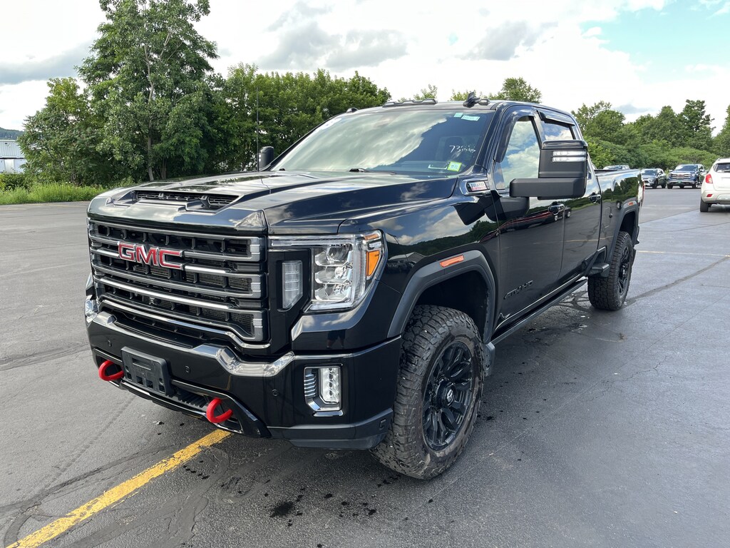 Used 2023 GMC Sierra 2500HD AT4 4WD Crew Cab 159 AT4