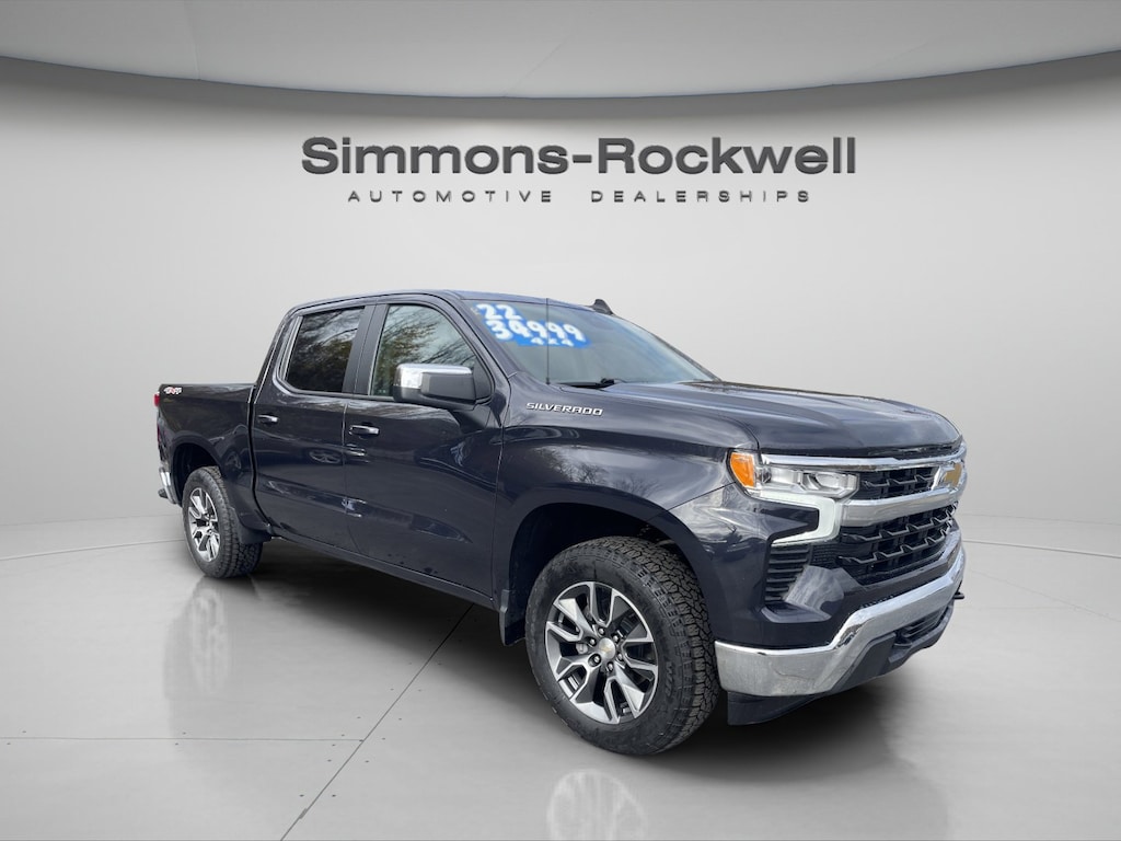 Used 2022 Chevrolet Silverado 1500 LT 4WD Crew Cab 147 LT w/2FL