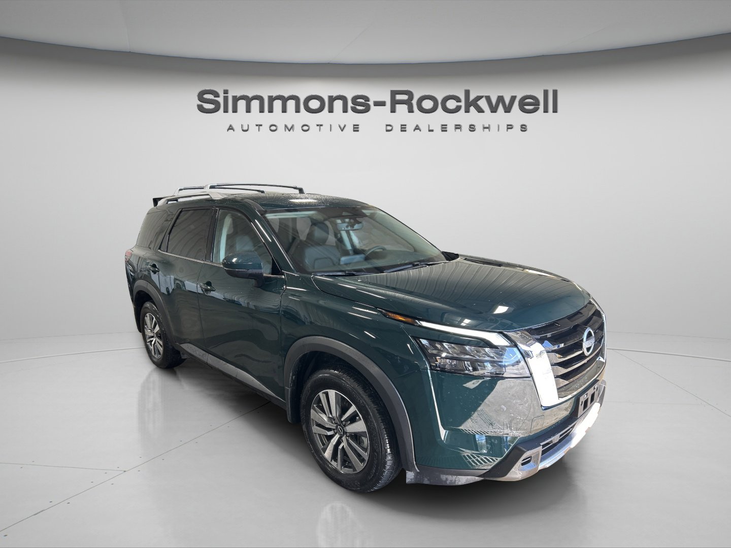 2025 Nissan Pathfinder SL photo 3