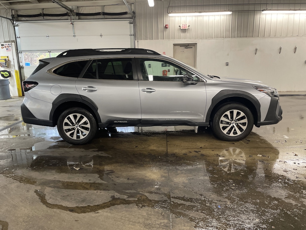 Used 2024 Subaru Outback Premium Premium AWD