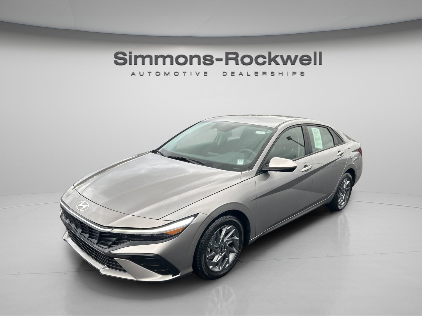 2024 Hyundai Elantra SEL's photo