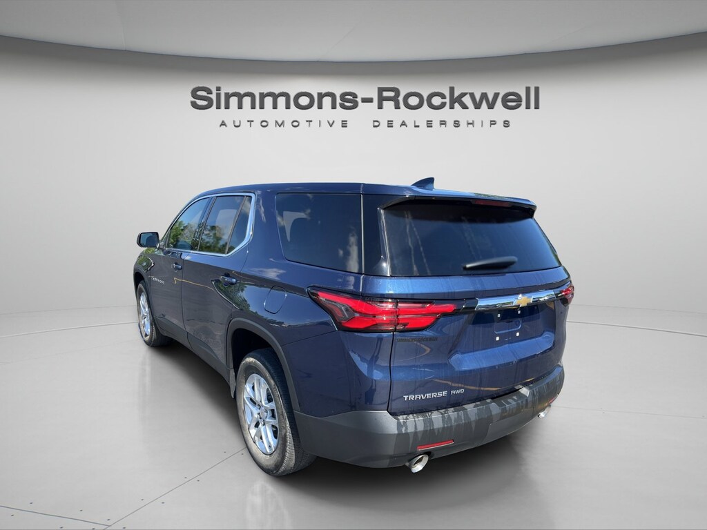 Used 2023 Chevrolet Traverse LS AWD LS w/1LS