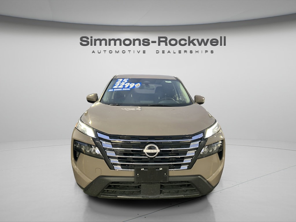 Used 2025 Nissan Rogue SV AWD SV