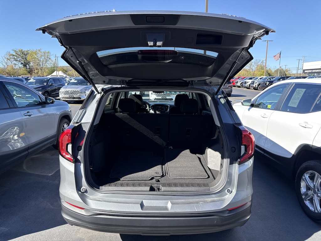 Used 2024 GMC Terrain SLE AWD SLE