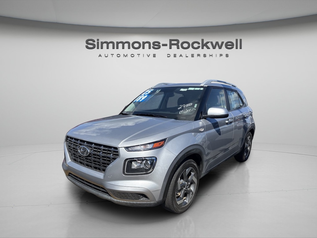 Used 2025 Hyundai Venue SEL SEL IVT