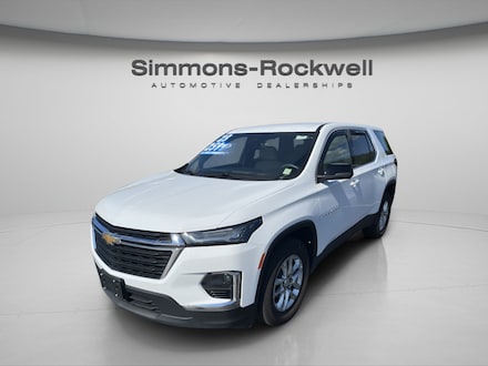 2023 Chevrolet Traverse LS AWD  LS w/1LS