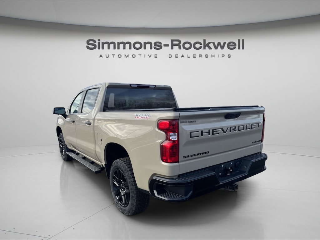 Used 2023 Chevrolet Silverado 1500 Custom Trail Boss 4WD Crew Cab 147 Custom Trail Boss