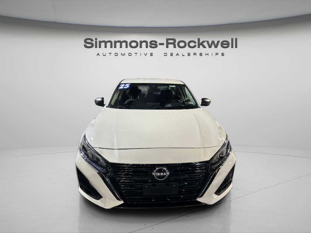 Used 2025 Nissan Altima SV SV FWD